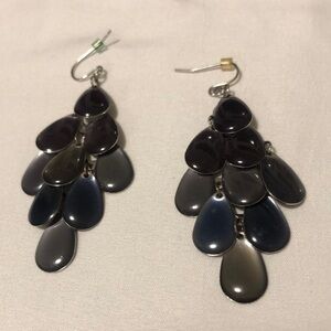 Purple dangly teardrop earrings